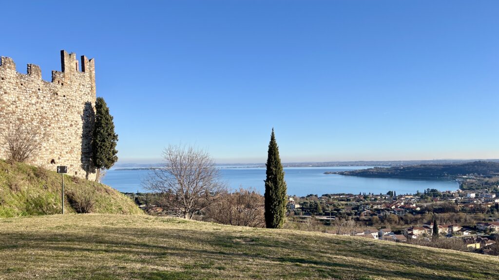 Panorama dal Castello di Padenghe sul Garda